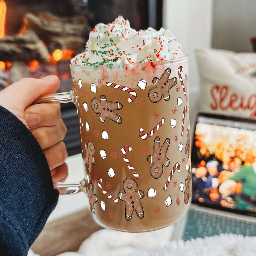 Peppermint Gingerbread 17oz Glass Mug With Lid and Straw